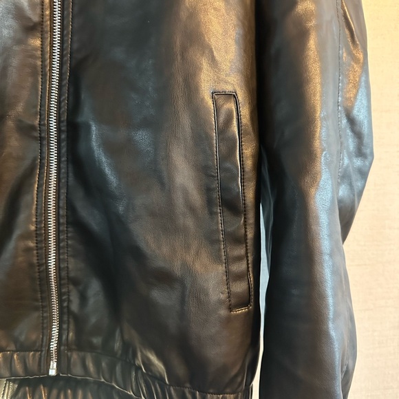Leather look boohoo man jacket - Picture 5 of 11